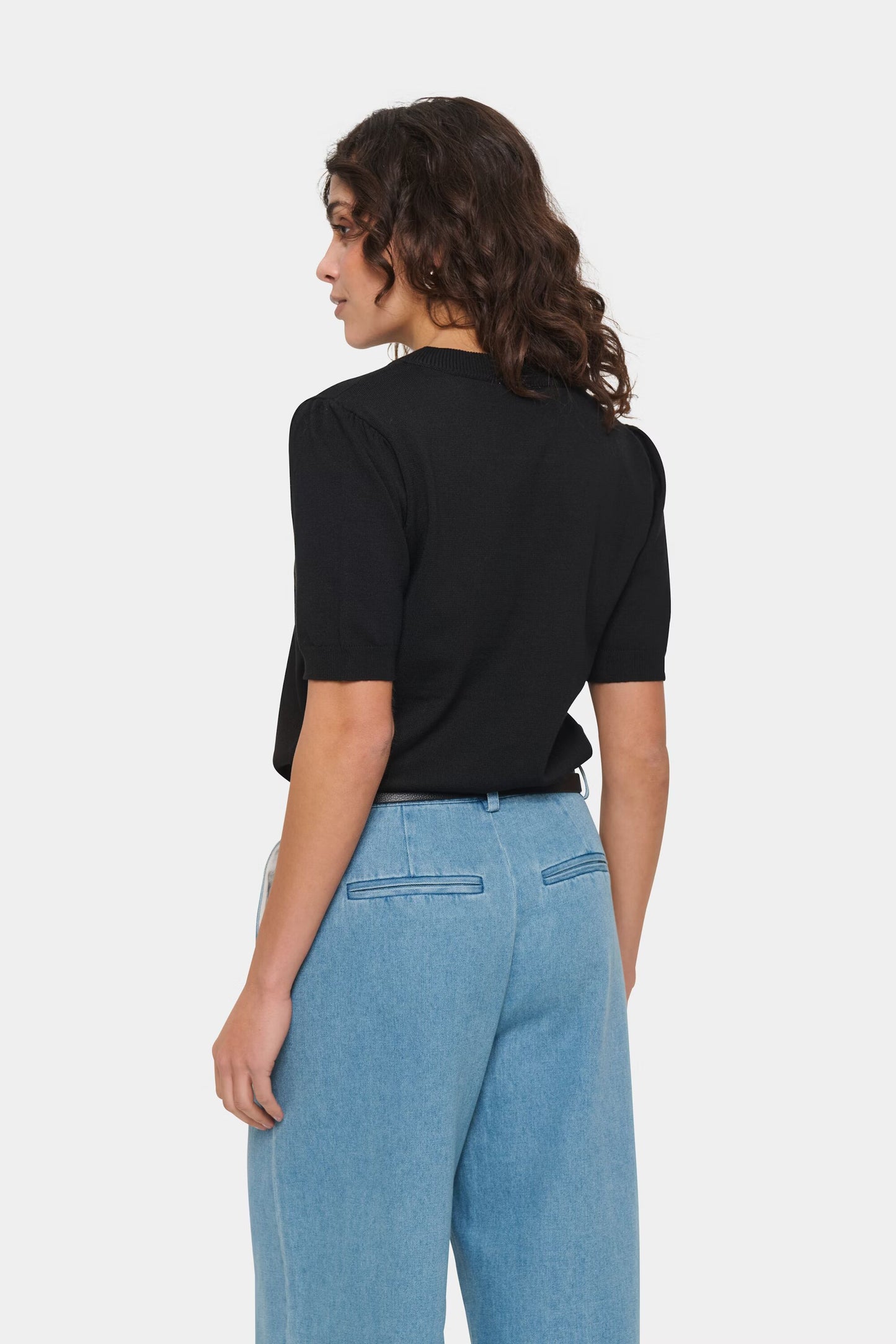 Mila Short Sleeve Pullover