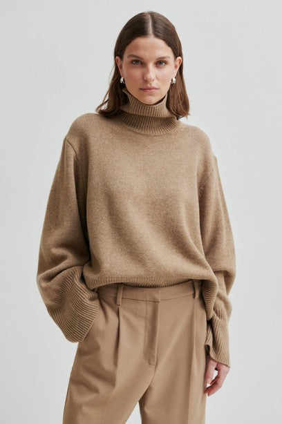 Alpha High Neck Knit