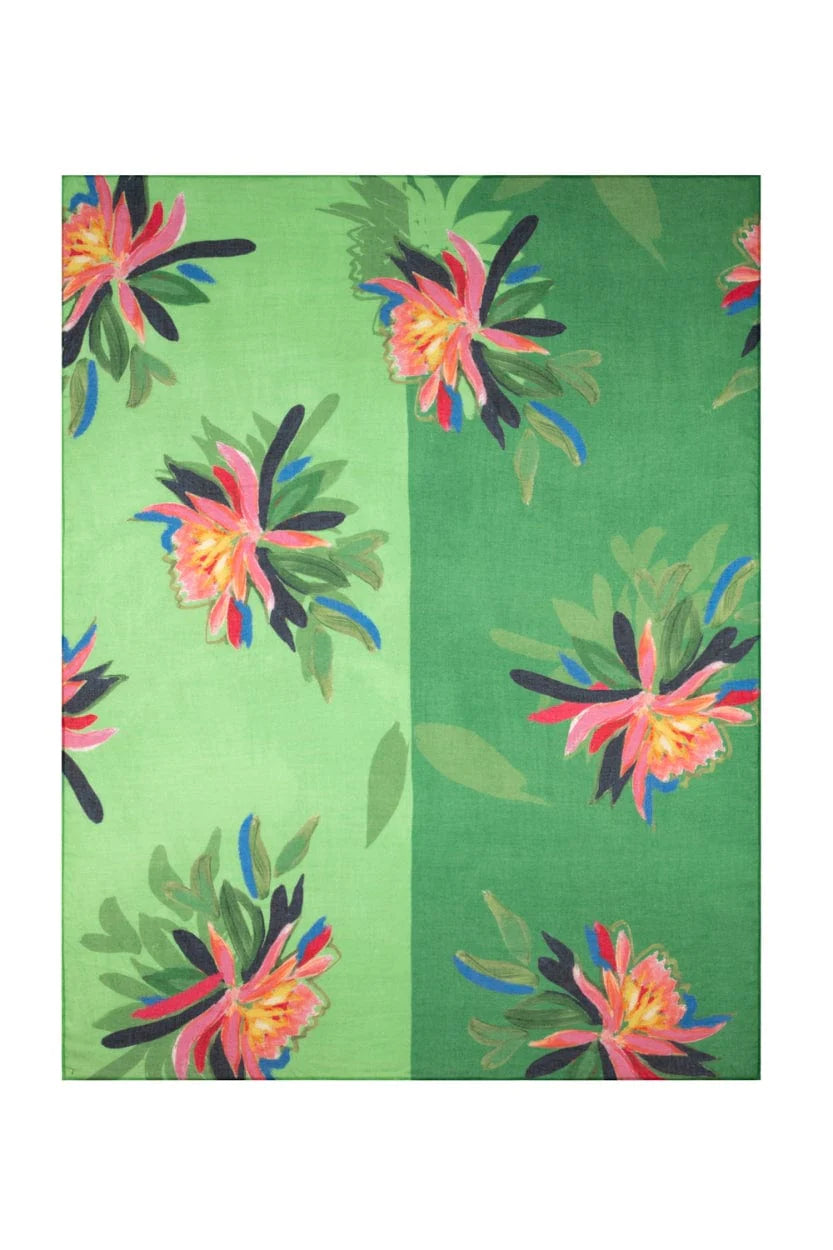 Expressive Flower Green Shawl
