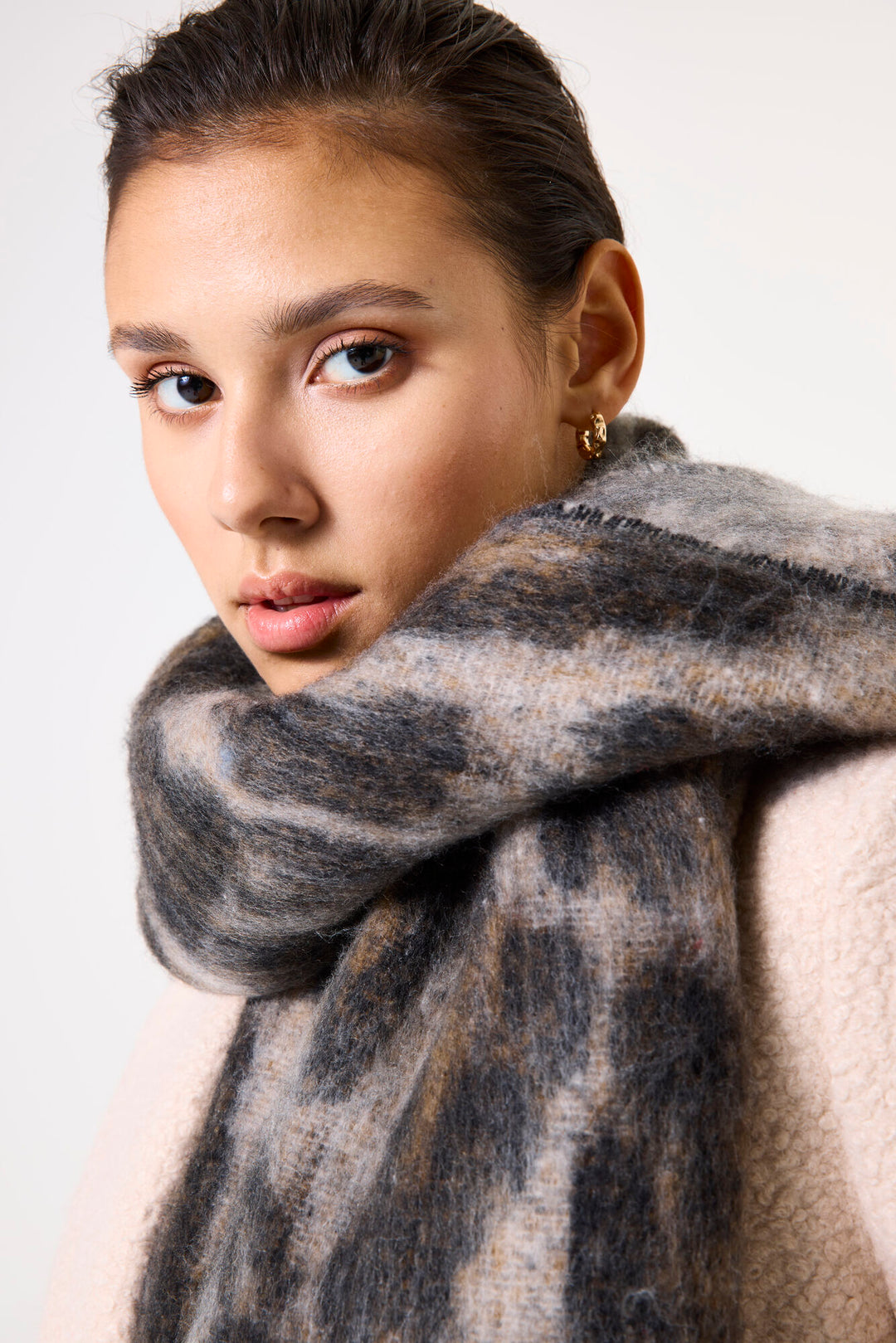 Garcia I50334 Scarf Almond