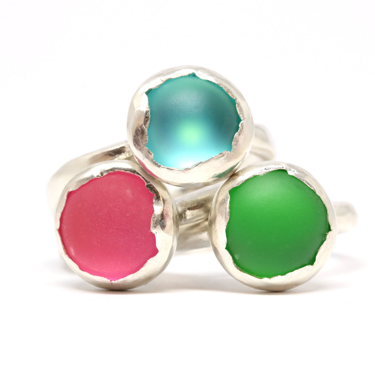 SOR Fruitbowl R340 Button ring, Stg silver, emarald green resin