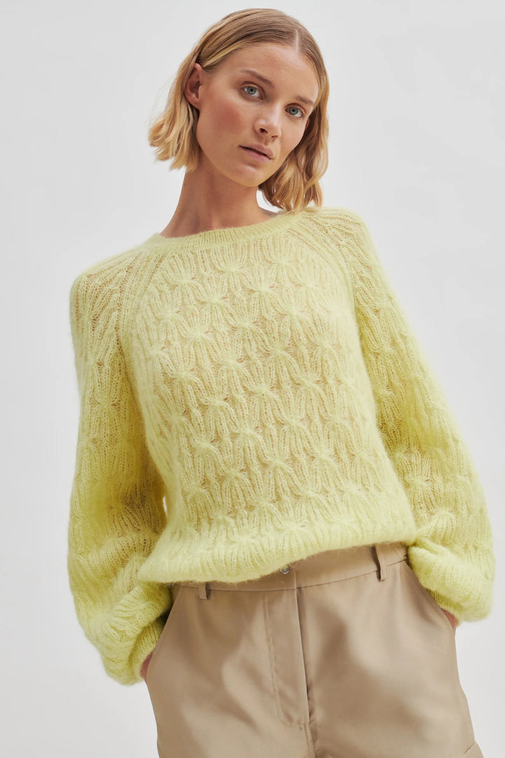 Halla Knit O-Neck