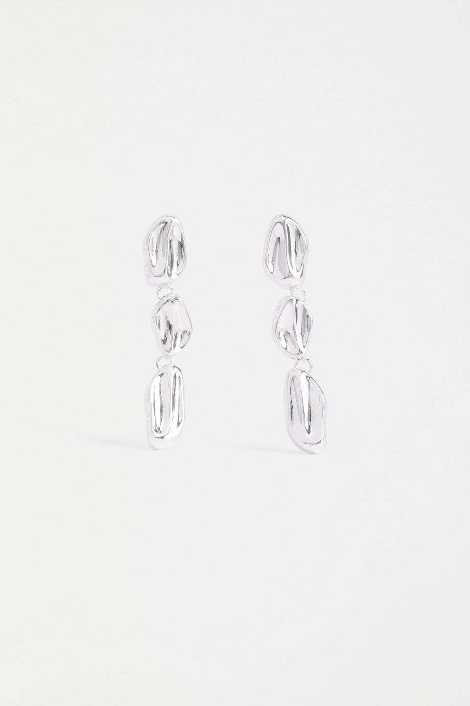 Delaa Drop Earring