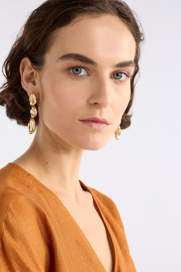 Delaa Drop Earring