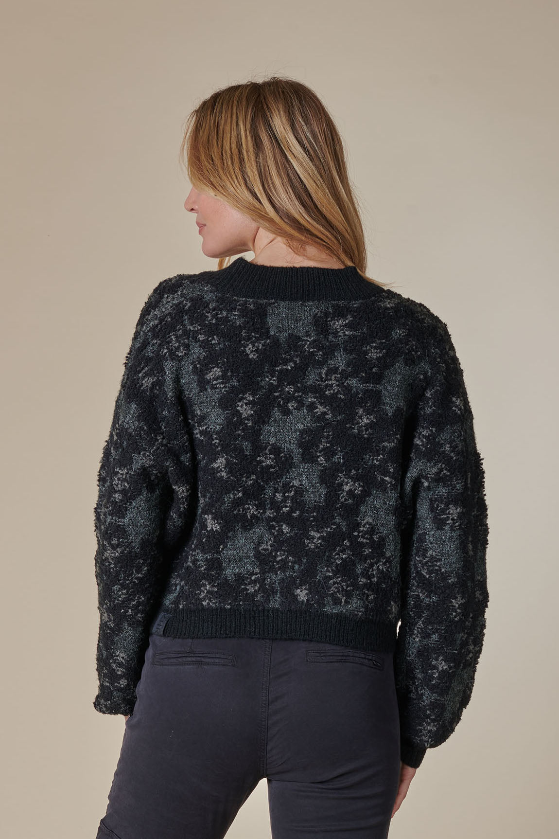 Gloria Abstract Knit