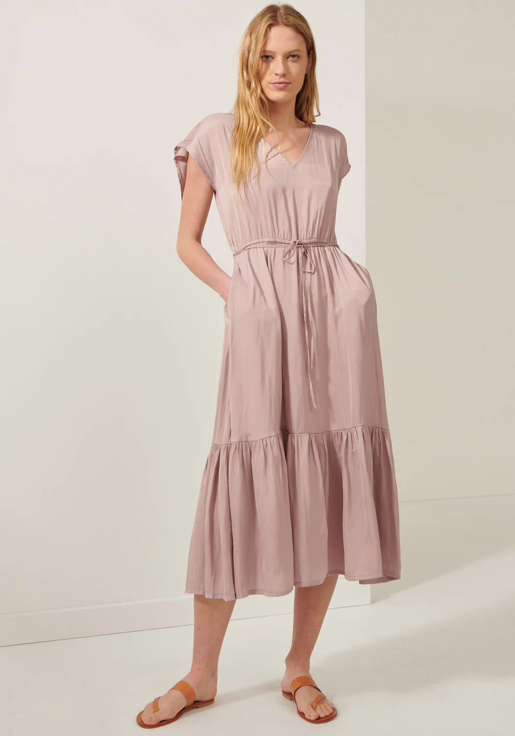 Primula V-Neck Dress